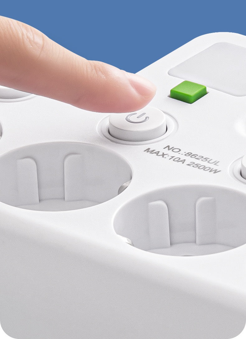 带触摸夜灯的插头适配器，带 1个 Type-C 接口和 2 个 USB 接口，欧标电源插座墙插，适用于旅行，家庭、办公室（白色）